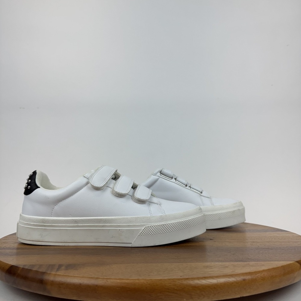 Womens J/Slides Gennie White Faux Leather Studded Platform Sneakers Size 7 M GUC